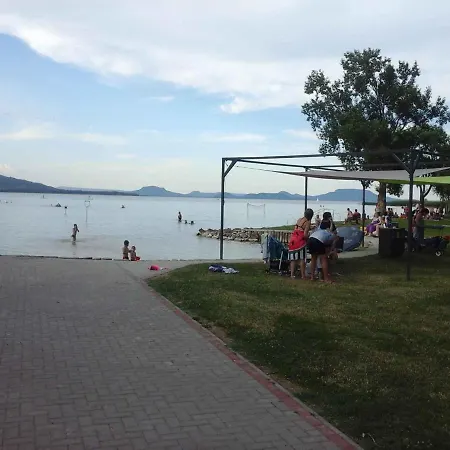 - Balaton 18152 *