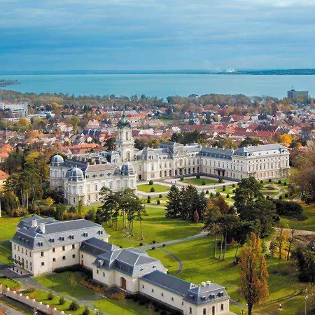 - Balaton 18152 Ferienhaus